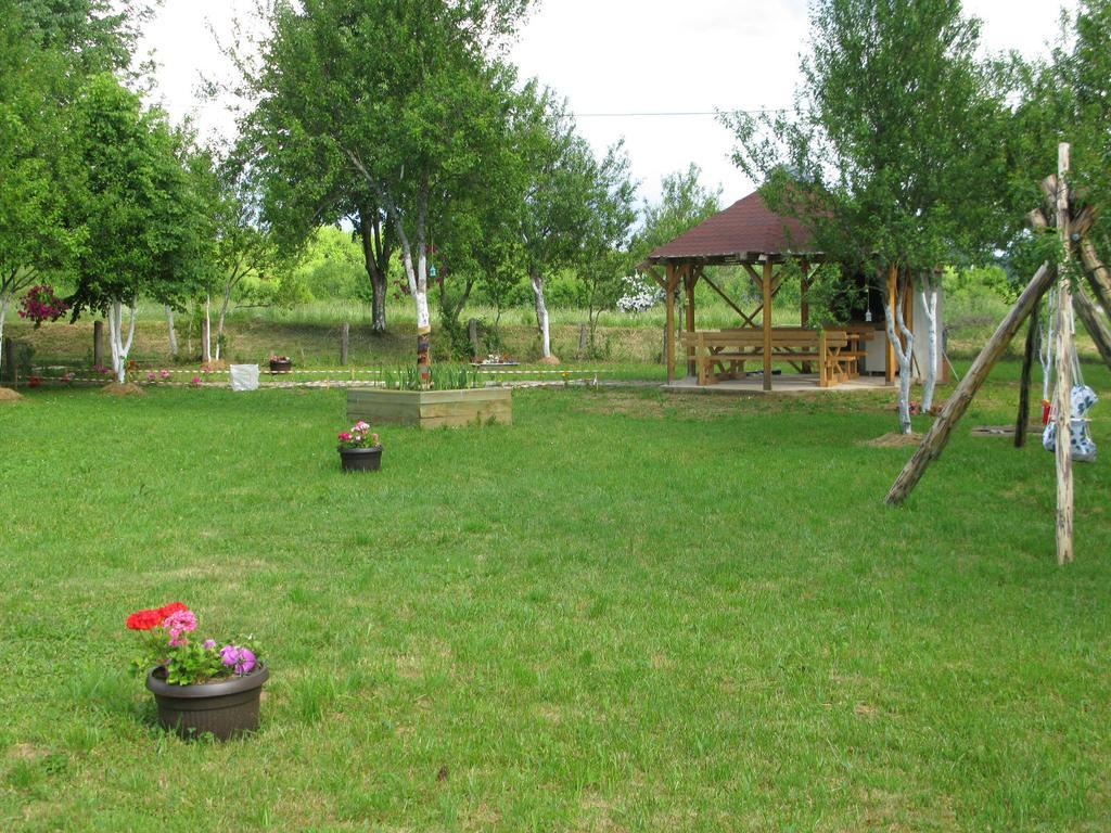 רקוביצה Apartments Eco Forest Resort מראה חיצוני תמונה